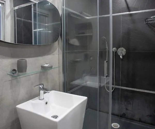 Lounge House Cunfida - San Pietro * Rzym